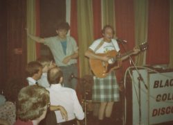 Cor singing a Cor-rupt song or two to an appreciative Glasgow audience in October '82